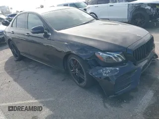 2019 Mercedes-Benz E-Class E 300 with VIN WDDZF4JB0KA600484, listed as a IAAI auction lot 41806241 with 43,038 mi miles. Bid and sale history available at carsss.com. Image 1.