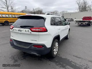2015 Jeep Cherokee Limited with VIN 1C4PJMDS1FW676204, listed as a Copart auction lot 53428555 with 165,124 mi miles and Clean Title. Bid and sale history available at carsss.com. Image 3.