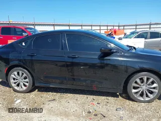 2015 Chrysler 200 S with VIN 1C3CCCBBXFN721897, listed as a IAAI auction lot 41971777 with 115,330 mi miles. Bid and sale history available at carsss.com. Image 13.