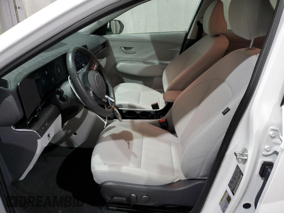 2024 Hyundai Kona SEL with VIN KM8HC3A63RU005581, listed as a Copart auction lot 82802834 with 9,898 mi miles and Salvage Title. Bid and sale history available at DreamBid. Image 7.