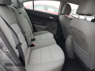 2016 Kia Forte EX z VIN KNAFX4A82G5522673, wystawiony jako Copart lot #86063904 z przebiegiem 85 576 mil mil oraz Szkoda całkowita • Salvage title. Historia ofert i sprzedaży dostępna na DreamBid. Obrazek 10.