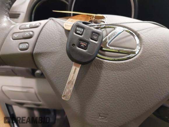 2005 Lexus RX 330 with VIN 2T2HA31U35C060236, listed as a IAAI auction lot 41872491 with 140,766 mi miles. Bid and sale history available at carsss.com. Image 11.