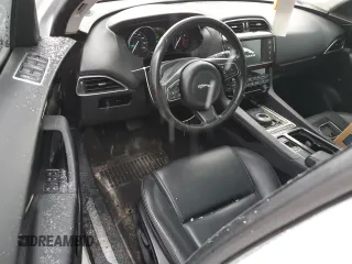 2018 Jaguar F-PACE 30t Premium with VIN SADCJ2GX1JA294226, listed as a Copart auction lot 45040265 with 59,721 mi miles and Clean Title. Bid and sale history available at carsss.com. Image 8.