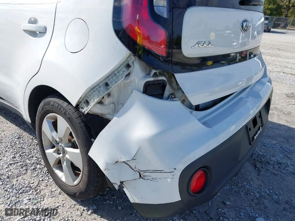 2018 Kia Soul with VIN KNDJN2A27J7907158, listed as a IAAI auction lot 41331142 with 82,577 mi miles. Bid and sale history available at carsss.com. Image 18.