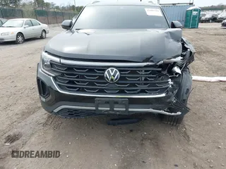 2024 Volkswagen Atlas SE with VIN 1V2KE2CA7RC228100, listed as a IAAI auction lot 42007768 with 27,956 mi miles and . Bid and sale history available at DreamBid. Image 11.
