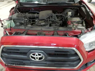 2017 Toyota Tacoma SR with VIN 5TFSX5EN2HX049855, listed as a Copart auction lot 83254854 with 111,711 mi miles and Salvage title. Bid and sale history available at DreamBid. Image 12.