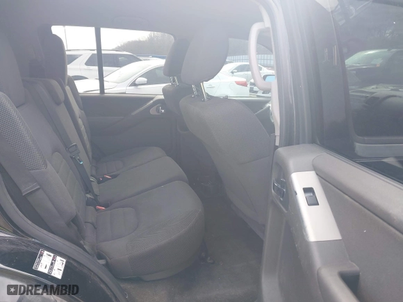 2012 Nissan Pathfinder SV with VIN 5N1AR1NNXCC637514, listed as a IAAI auction lot 41271820 with 208,224 mi miles. Bid and sale history available at carsss.com. Image 8.
