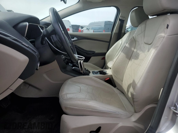 2014 Ford Focus Electric with VIN 1FADP3R47EL264610, listed as a Copart auction lot 45045465 with 94,080 mi miles and Clean title. Bid and sale history available at DreamBid. Image 7.
