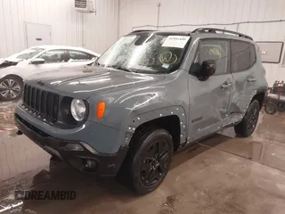 2018 Jeep Renegade Sport with VIN ZACCJBAB7JPH26262, listed as a IAAI auction lot 41594450 with 83,822 mi miles. Bid and sale history available at carsss.com. Image 17.