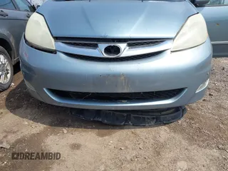 2006 Toyota Sienna XLE with VIN 5TDZA22C46S470450, listed as a IAAI auction lot 42034110 with 277,119 mi miles. Bid and sale history available at carsss.com. Image 6.