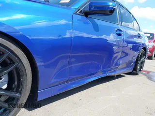 2020 BMW 3 Series 330i с VIN 3MW5R1J07L8B39937, выставлен на аукционе IAAI как лот 42407215 с пробегом 54 611 миль миль и . История ставок и продаж доступна на DreamBid. Изображение 18.