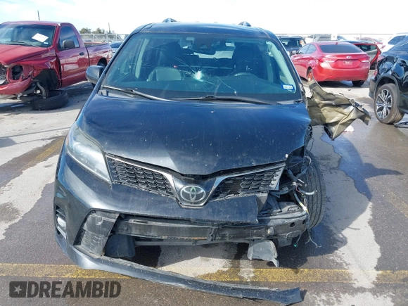 2020 Toyota Sienna SE with VIN 5TDXZ3DC7LS062183, listed as a IAAI auction lot 41791032 with 80,760 mi miles. Bid and sale history available at carsss.com. Image 6.