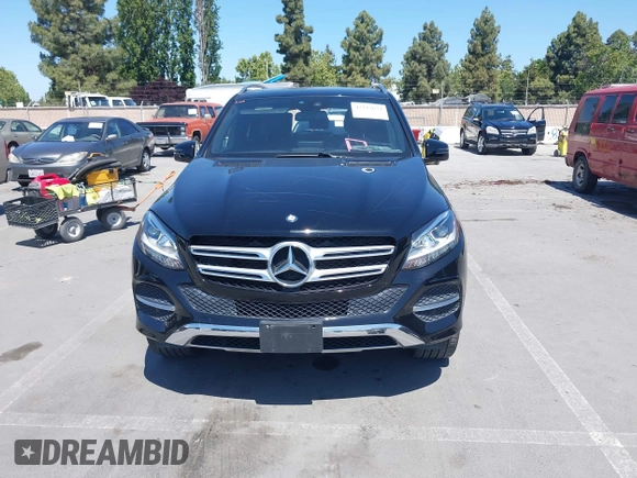 2017 Mercedes-Benz GLE 350 z VIN 4JGDA5HB3HA823802, wystawiony jako IAAI lot #42327672 z przebiegiem 84 538 mil mil oraz . Historia ofert i sprzedaży dostępna na DreamBid. Obrazek 12.