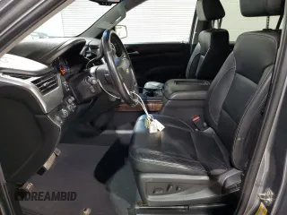 2019 Chevrolet Suburban LT z VIN 1GNSKHKC7KR234280, wystawiony jako Copart lot #56954805 z przebiegiem 144 230 mil mil oraz Szkoda całkowita • Salvage title. Historia ofert i sprzedaży dostępna na DreamBid. Obrazek 7.
