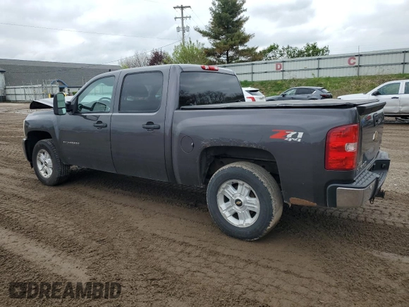 2011 Chevrolet Silverado 1500 LT with VIN 3GCPKSE33BG283936, listed as a Copart auction lot 55745525 with 282,464 mi miles and Clean Title. Bid and sale history available at DreamBid. Image 2.