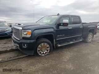 2017 GMC Sierra 2500HD Denali with VIN 1GT12UEY6HF184101, listed as a Copart auction lot 58345584 with 0 mi miles and Salvage Title. Bid and sale history available at carsss.com. Image 2.