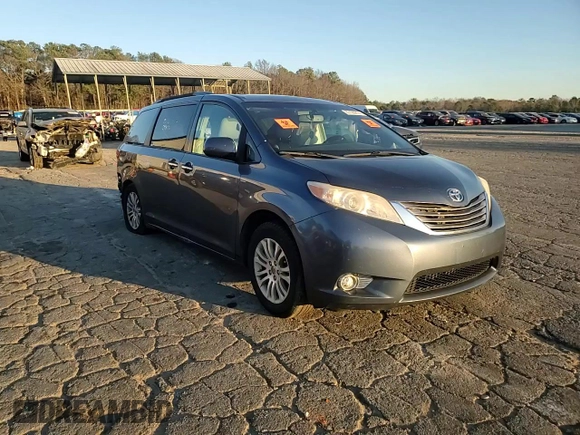 2016 Toyota Sienna XLE с VIN 5TDYK3DC6GS691111, выставлен на аукционе Copart как лот 87195014 с пробегом 196 691 миль миль и Списание • Salvage title. История ставок и продаж доступна на DreamBid. Изображение 11.