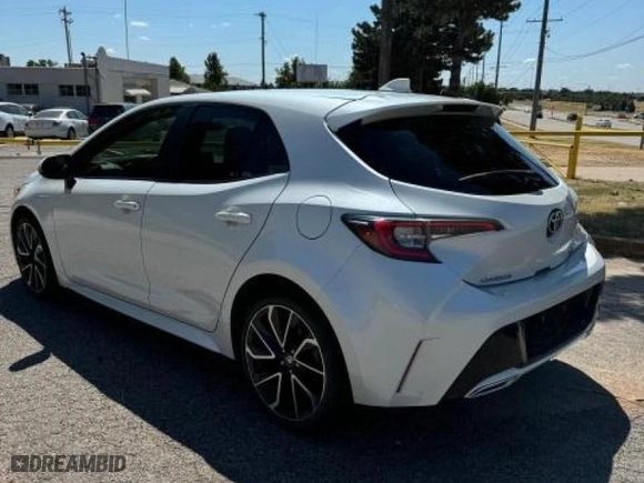 2020 Toyota Corolla Hatchback XSE with VIN JTNA4RBEXL3090391, listed as a Copart auction lot 72217164 with 88,330 mi miles and Clean Title. Bid and sale history available at carsss.com. Image 3.
