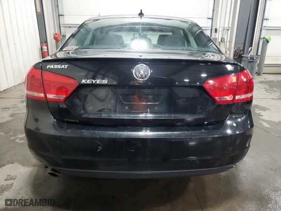 2013 Volkswagen Passat SE w/Sunroof & Nav with VIN 1VWBH7A33DC021638, listed as a Copart auction lot 84087304 with 137,621 mi miles and Salvage Title. Bid and sale history available at carsss.com. Image 6.