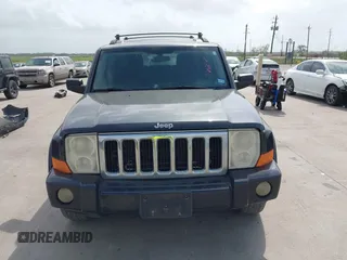 2010 Jeep Commander Sport with VIN 1J4RG4GK6AC122390, listed as a IAAI auction lot 41960335 with 231,829 mi miles. Bid and sale history available at carsss.com. Image 6.