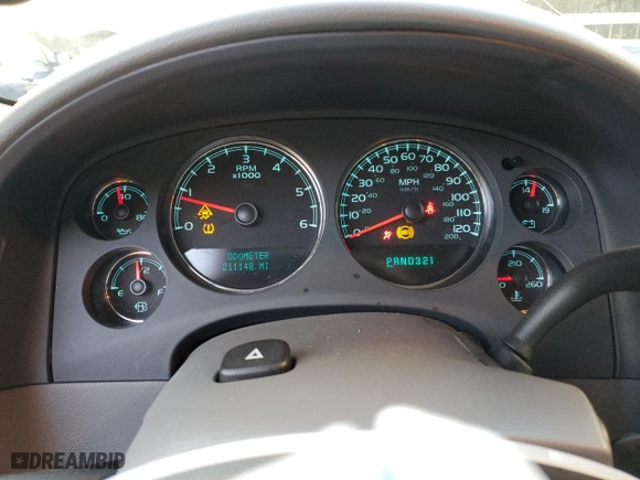 2008 Chevrolet Avalanche LS with VIN 3GNEC12078G124913, listed as a Copart auction lot 83841964 with 211,148 mi miles and Salvage Title. Bid and sale history available at carsss.com. Image 9.