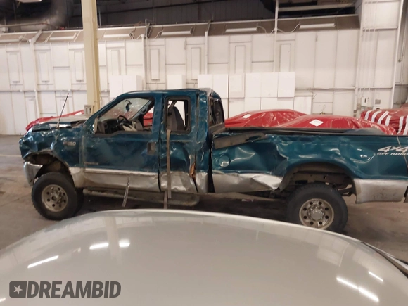 2000 Ford F-250 XL with VIN 1FTNX21F5YEE22098, listed as a IAAI auction lot 40899007 with 254,361 mi miles and . Bid and sale history available at DreamBid. Image 15.