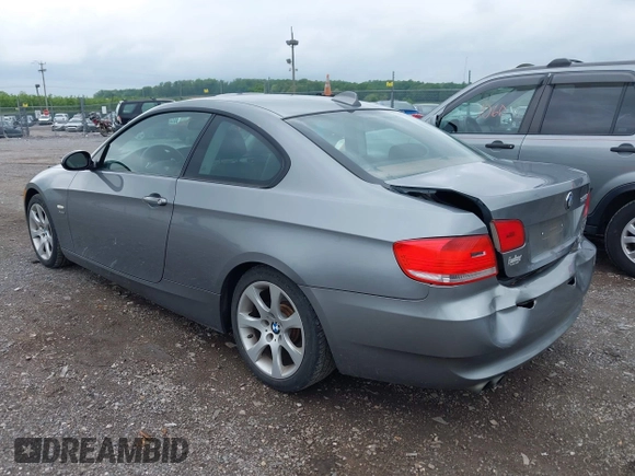 2009 BMW 3 Series 328i xDrive with VIN WBAWV53509P080241, listed as a IAAI auction lot 42176290 with 129,567 mi miles and . Bid and sale history available at carsss.com. Image 3.