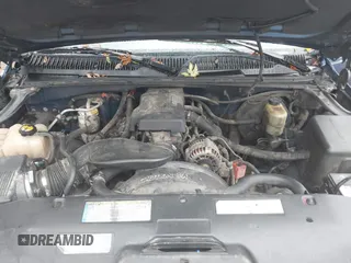 2000 Chevrolet Silverado 1500 with VIN 2GCEC19V0Y1255331, listed as a IAAI auction lot 40441563 with 282,464 mi miles. Bid and sale history available at carsss.com. Image 10.