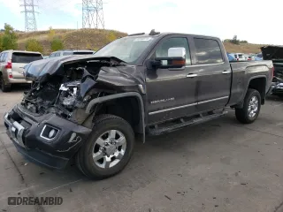 2015 GMC Sierra 2500HD Denali with VIN 1GT120E83FF603057, listed as a Copart auction lot 74940374 with 0 mi miles and Salvage Title. Bid and sale history available at carsss.com. Image 1.