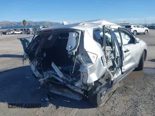 2017 Nissan Rogue SV with VIN KNMAT2MT7HP568955, listed as a IAAI auction lot 41529717 with 1 mi miles. Bid and sale history available at carsss.com. Image 4.