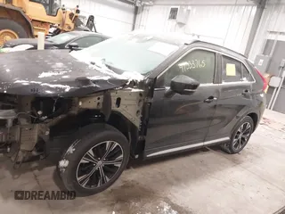 2018 Mitsubishi Eclipse Cross SE z VIN JA4AT5AA8JZ068425, wystawiony jako IAAI lot #41333765 z przebiegiem 64 000 mil mil oraz . Historia ofert i sprzedaży dostępna na DreamBid. Obrazek 14.