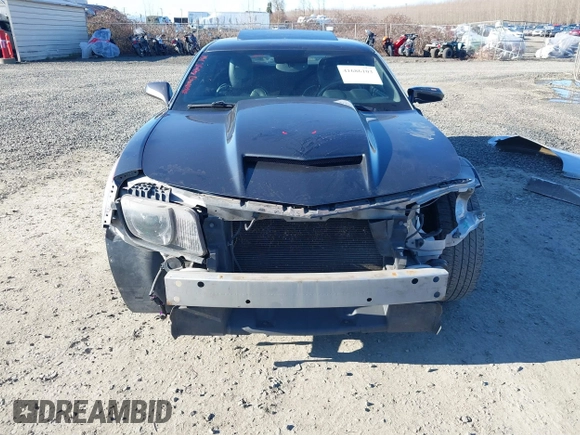 2010 Chevrolet Camaro 2SS z VIN 2G1FK1EJ0A9190524, wystawiony jako IAAI lot #41686103 z przebiegiem 168 031 mil mil oraz . Historia ofert i sprzedaży dostępna na DreamBid. Obrazek 6.
