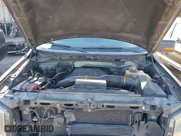 2014 Ford F-150 XL with VIN 1FTFX1CT7EFD11303, listed as a IAAI auction lot 41414356 with 183,586 mi miles. Bid and sale history available at carsss.com. Image 10.
