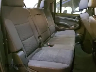 2018 Chevrolet Suburban LS z VIN 1GNSCGKC0JR278370, wystawiony jako Copart lot #57657395 z przebiegiem 224 903 mil mil oraz Czysty tytuł • Clean title. Historia ofert i sprzedaży dostępna na DreamBid. Obrazek 11.