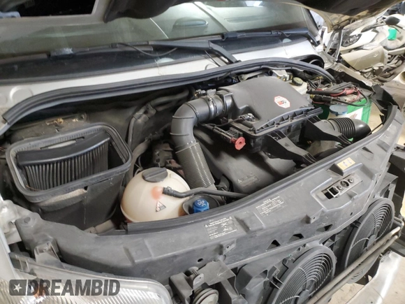 2014 Mercedes-Benz Sprinter with VIN WD3PE7DC8E5935347, listed as a Copart auction lot 88252445 with 187,828 mi miles and Salvage Title. Bid and sale history available at DreamBid. Image 12.