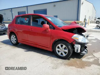 2010 Nissan Versa S z VIN 3N1BC1CP9AL422726, wystawiony jako Copart lot #75348604 z przebiegiem Nie podano mil oraz Szkoda całkowita • Salvage title. Historia ofert i sprzedaży dostępna na DreamBid. Obrazek 4.