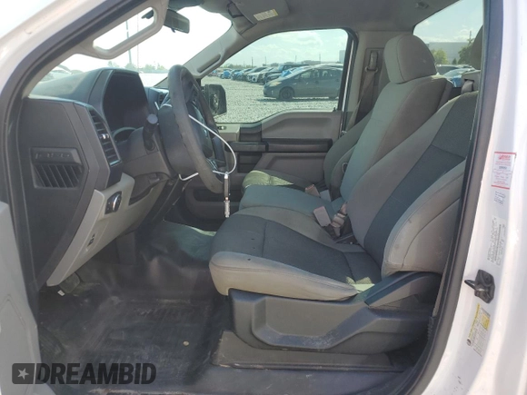 2020 Ford F-150 z VIN 1FTNF1C46LKD11966, wystawiony jako Copart lot #49473675 z przebiegiem 141 191 mil mil oraz Nie do naprawy • Non repairable. Historia ofert i sprzedaży dostępna na DreamBid. Obrazek 7.