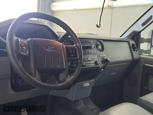 2015 Ford F-250 XLT with VIN 1FT7X2AT2FEB61007, listed as a IAAI auction lot 42663794 with 303,185 mi miles and . Bid and sale history available at DreamBid. Image 22.