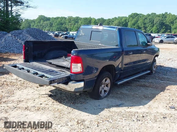 2019 Ram 1500 Big Horn z VIN 1C6RRFFG0KN909003, wystawiony jako IAAI lot #39513660 z przebiegiem 84 291 mil mil oraz . Historia ofert i sprzedaży dostępna na DreamBid. Obrazek 4.