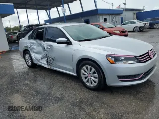 2015 Volkswagen Passat Limited Edition with VIN 1VWAT7A30FC009315, listed as a Copart auction lot 61481785 with 50,012 mi miles and Salvage title. Bid and sale history available at DreamBid. Image 4.
