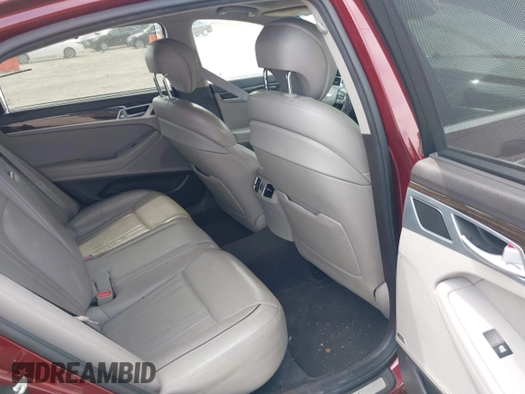 2015 Hyundai Genesis 3.8L z VIN KMHGN4JE0FU019887, wystawiony jako IAAI lot #42041021 z przebiegiem 170 492 mil mil oraz . Historia ofert i sprzedaży dostępna na DreamBid. Obrazek 8.