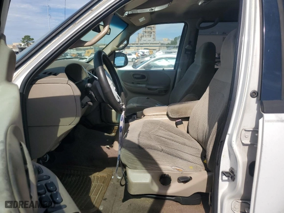 2001 Ford F-150 SuperCrew XLT with VIN 1FTRW07W41KE02772, listed as a Copart auction lot 73586724 with 0 mi miles and Salvage Title. Bid and sale history available at carsss.com. Image 7.