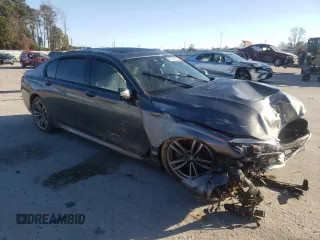 2018 BMW 7 Series ALPINA B7 xDrive with VIN WBA7F2C52JG424933, listed as a Copart auction lot 87302124 with 0 mi miles and Salvage Title. Bid and sale history available at carsss.com. Image 4.