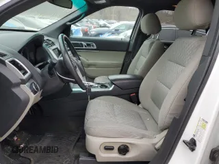 2013 Ford Explorer XLT with VIN 1FM5K7D93DGC18914, listed as a Copart auction lot 46955905 with 201,001 mi miles and Salvage Title. Bid and sale history available at carsss.com. Image 7.
