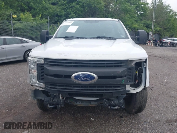 2017 Ford F-250 XL с VIN 1FTBF2A64HED39204, выставлен на аукционе IAAI как лот 42372160 с пробегом 83 748 миль миль и . История ставок и продаж доступна на DreamBid. Изображение 13.