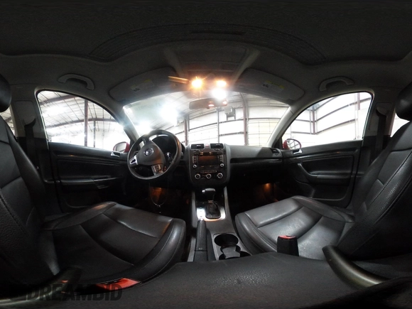 2010 Volkswagen Jetta TDI z VIN 3VWRL7AJ3AM178141, wystawiony jako IAAI lot #41467916 z przebiegiem 225 349 mil mil oraz . Historia ofert i sprzedaży dostępna na DreamBid. Obrazek 18.