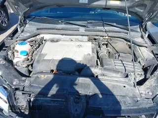 2012 Volkswagen Jetta TDI w/Premium & Nav z VIN 3VWLL7AJ5CM361646, wystawiony jako IAAI lot #41856672 z przebiegiem 190 292 mil mil oraz . Historia ofert i sprzedaży dostępna na DreamBid. Obrazek 10.
