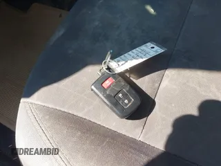 2017 Toyota Tacoma SR5 z VIN 3TMCZ5AN7HM065835, wystawiony jako IAAI lot #40250247 z przebiegiem 221 022 mil mil oraz . Historia ofert i sprzedaży dostępna na DreamBid. Obrazek 11.