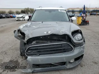 2017 MINI Countryman Cooper with VIN WMZYS7C31H3E06457, listed as a Copart auction lot 49351315 with 77,461 mi miles and Salvage title. Bid and sale history available at DreamBid. Image 5.