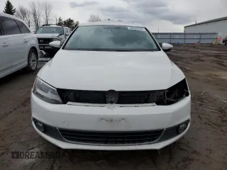 2013 Volkswagen Jetta Hybrid SE z VIN 3VW637AJ9DM260639, wystawiony jako Copart lot #48569535 z przebiegiem 101 759 mil mil oraz Szkoda całkowita • Salvage title. Historia ofert i sprzedaży dostępna na DreamBid. Obrazek 5.